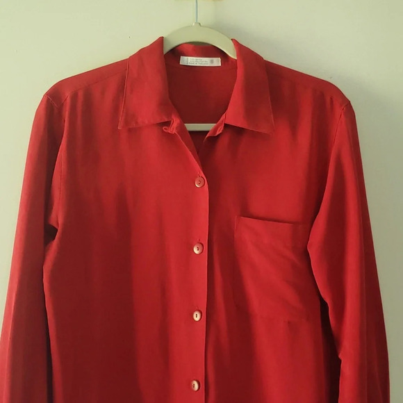 Foxcroft Long Sleeve Button Up Blouse Top Women's 6 Deep Red Quiet Luxury Classy - Picture 2 of 10